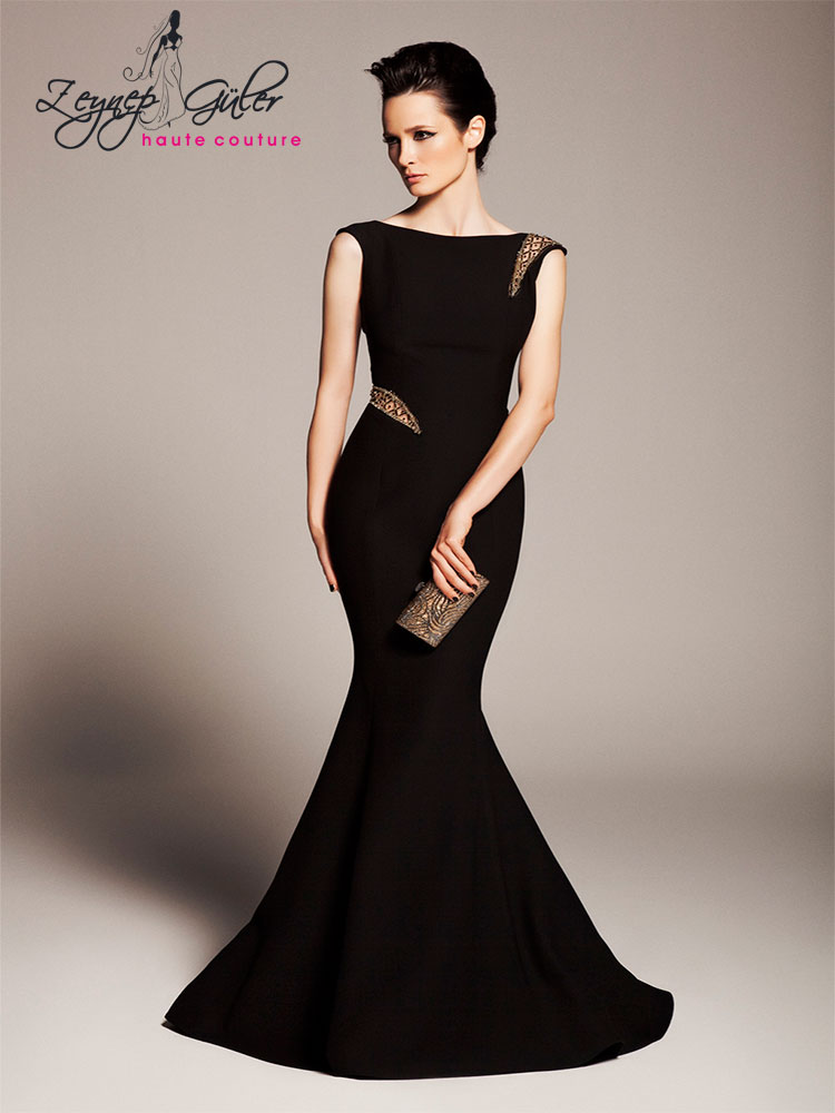 Closh-Yeni-Koleksiyon-2014-2015-Siyah-Renkli-Kolsuz-Balık-Formlu-Uzun-Abiye-Elbise-Modeli